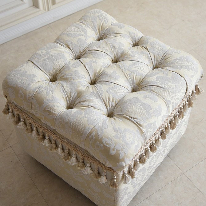 ヨーロピアン アンティーク調 収納付き スツール 画像5