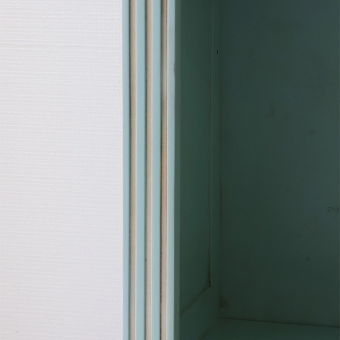 ブルーグリーンのトールキャビネット 幅68.5cm 画像7